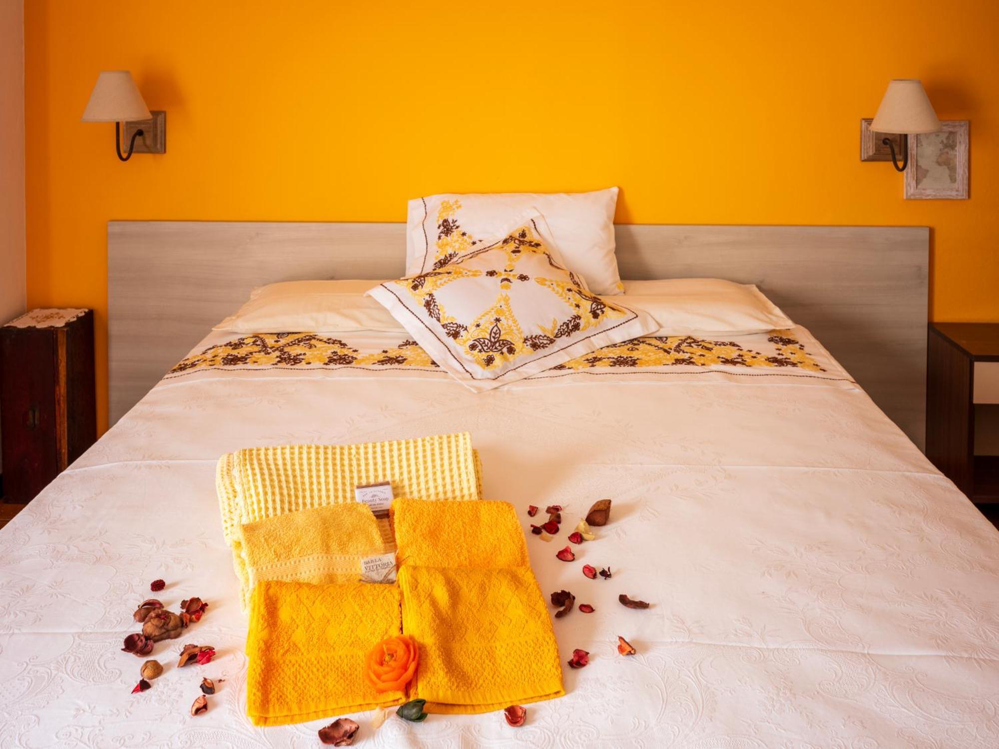 B&B La Vittoria Кроне Экстерьер фото